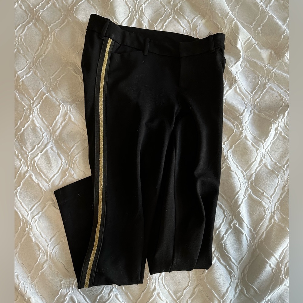 Old Navy Pixie pant with Gold Stripe - size 2